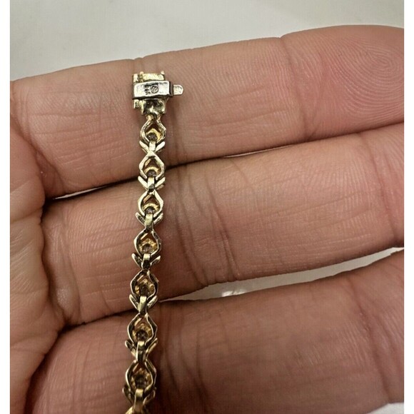 Stunning 14K Yellow Gold 2.00 CTTW Round Brilliant Cut Diamond “X” Link Bracelet - Picture 3 of 4